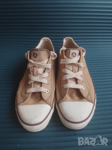 AIRWALK оригинални мъжки спортни обувки / кецове, 42 номер, снимка 2 - Кецове - 52346539