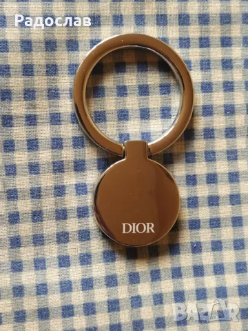 DIOR дръжка / пръстен за телефон 
