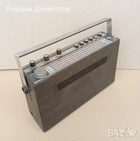 Старо радио , снимка 4 - Антикварни и старинни предмети - 54001515