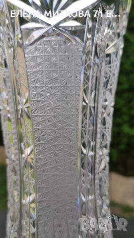 Масивна голяма кристална ваза с богата и сложна ръчна гравюра, снимка 6 - Вази - 46419659
