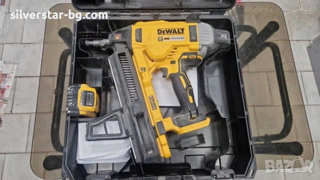 Пистолет за пирони Dewalt