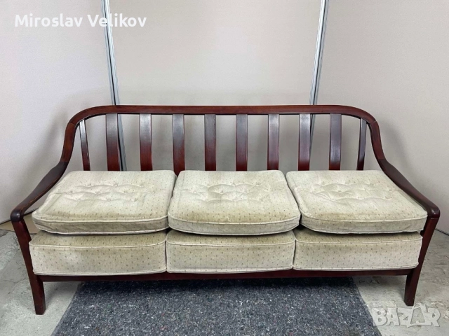 Старинен диван в много добро състояние , снимка 3 - Антикварни и старинни предмети - 52010371