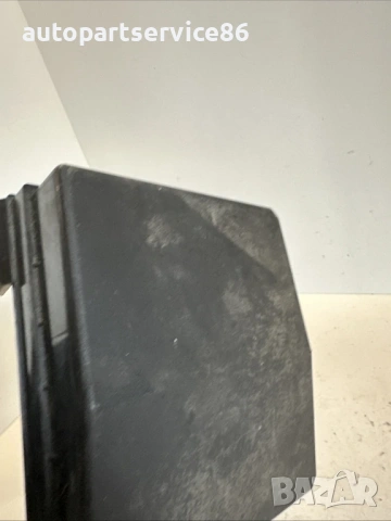 Капак на кутията за предпазители за Peugeot 4007 2.2 HDI (2009) 8565A024, снимка 2 - Части - 53647811