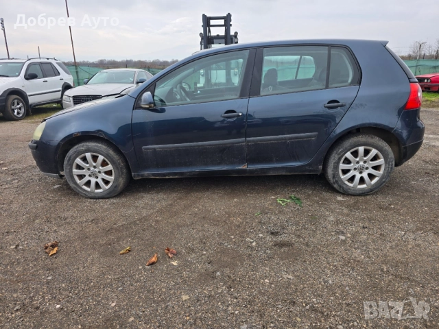 VW Golf Mk5 1.9TDI, 5 скорости, снимка 2 - Автомобили и джипове - 52651272