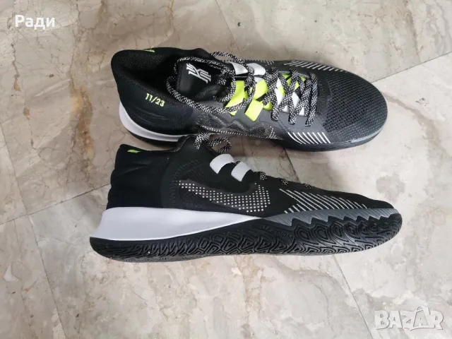 Nike Баскетбол kyrie flytrap  , снимка 1 - Маратонки - 48011436