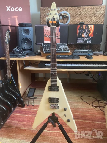 80's Електрическа китара Hurricane by Morris FH-2 VIVIAN Made in Japan or Korea , снимка 2 - Китари - 51000140