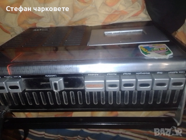Радио касетофон , снимка 3 - Радиокасетофони, транзистори - 53146448