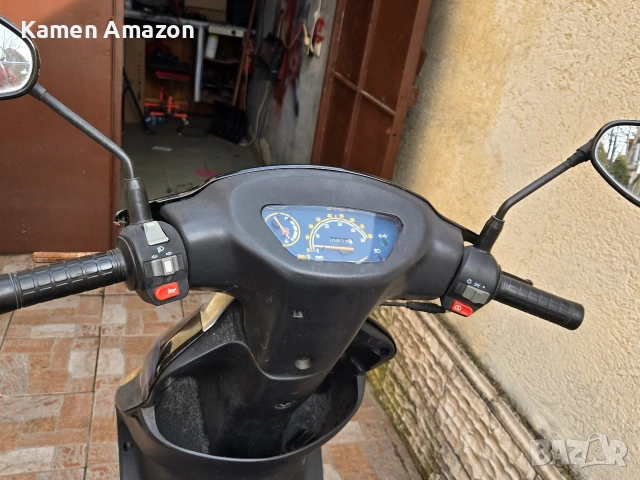4 тактов скутер 50сс бартер , снимка 5 - Мотоциклети и мототехника - 53747207