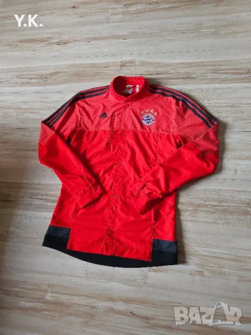 Оригинално мъжко горнище Adidas x F.C. Bayern Munchen, снимка 2 - Спортни дрехи, екипи - 47190020