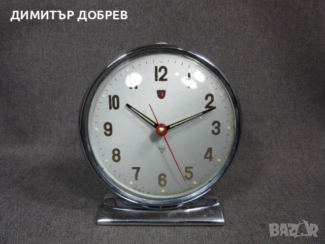 СТАР РЕТРО СОЦ НАСТОЛЕН МЕХАНИЧЕН ЧАСОВНИК БУДИЛНИК DIAMOND CHINA