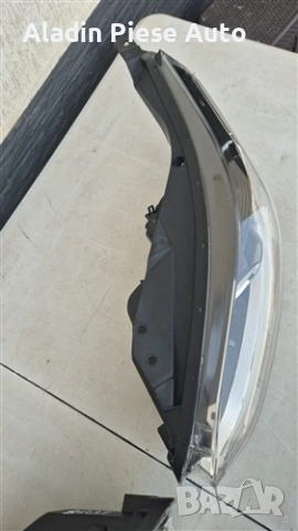 Комплект ляв и десен фар Kia Ceed година 2018 - 2025 код 92102J7050, 92101J750, снимка 4 - Аксесоари и консумативи - 53364511