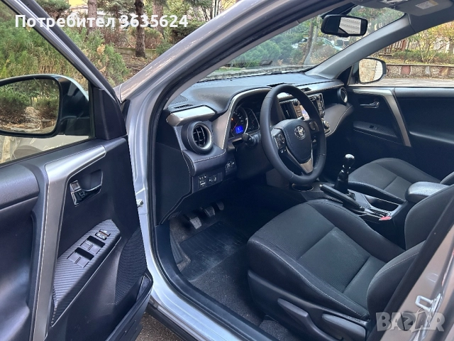 Toyota Rav4 2.0 D-4D, 4x4 , 124 к.с.,01. 2015 г, Пълна серв. история !, снимка 6 - Автомобили и джипове - 52273954