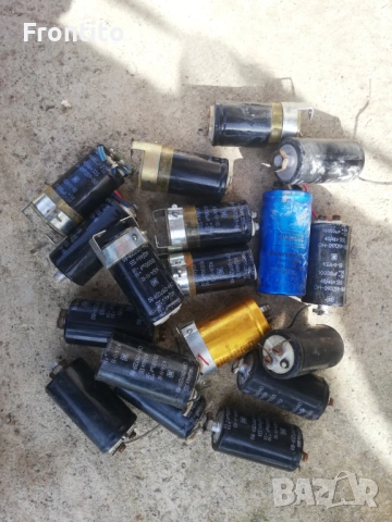 кондензатори