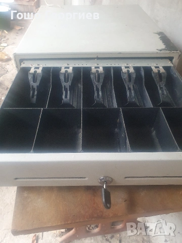 Каса за пари, снимка 2 - Сейфове и каси - 53665007