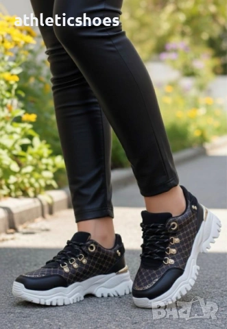 Дамски маратонки в кафяво на платформа