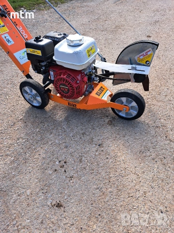 Бензинова ножица за ръбове ELIET KS 300 PRO, снимка 2 - Градинска техника - 54047728