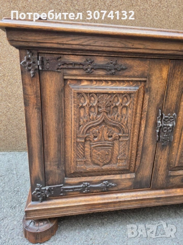 Красив шкаф в Готически стил , снимка 7 - Шкафове - 54293899