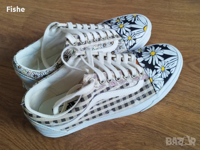 Продавам оригинални маратонки VANS, снимка 1 - Маратонки - 47444930