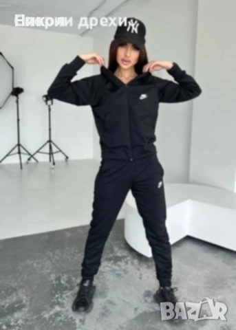 Дамски спортен екип , снимка 2 - Спортни екипи - 51630874