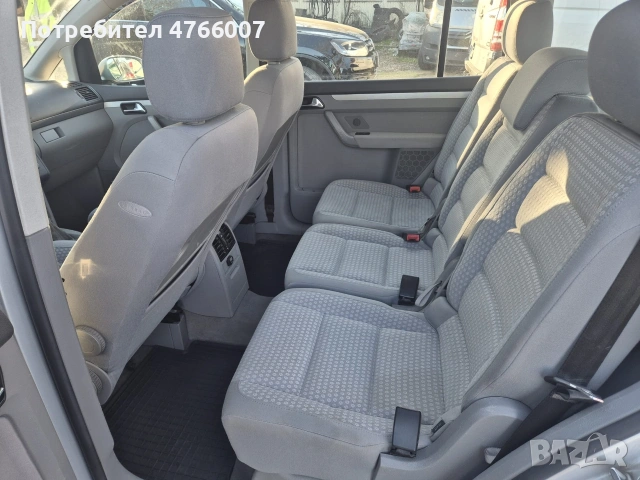 VW Touaran 2.0, 140 к.с., снимка 8 - Автомобили и джипове - 53857387