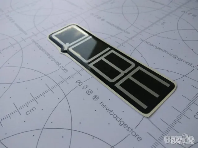 Комплект обемни емблеми QUBE за тонколони