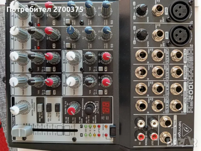 Аудио миксер Behringer Xenyx 1002 FX, снимка 4 - Ресийвъри, усилватели, смесителни пултове - 49290890