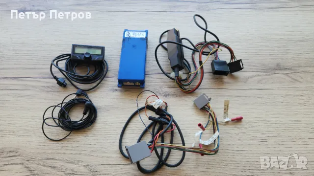 Bluetooth handsfree система за кола Parrot CK3100, снимка 5 - Аксесоари и консумативи - 50232436