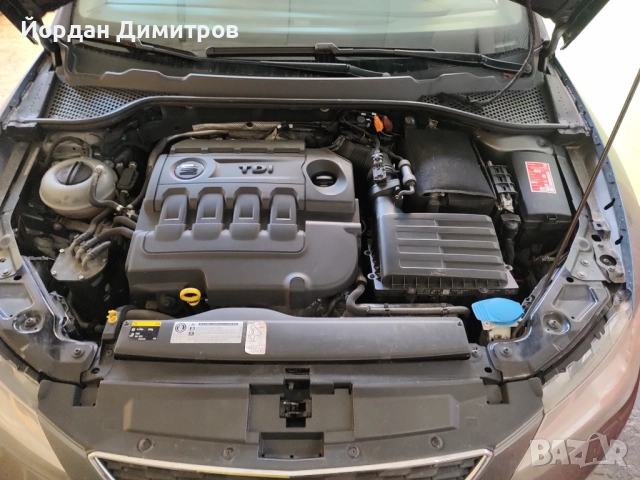 Seat Leon ST 1.6 TDI, снимка 13 - Автомобили и джипове - 52420223