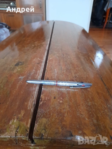 Стара многоцветна химикалка Universal