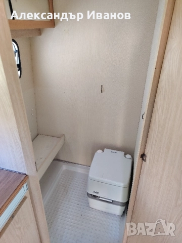 Каравана 330 двуместна 