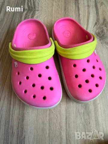 Оригинални юношески цветни чехли Crocs ! 32-33 н, снимка 3 - Детски сандали и чехли - 49599048