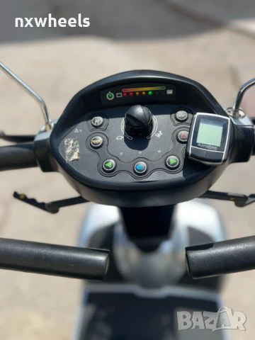 Електрически скутер За Възрастни Трудно подвижни хора, снимка 5 - Инвалидни скутери - 51036001