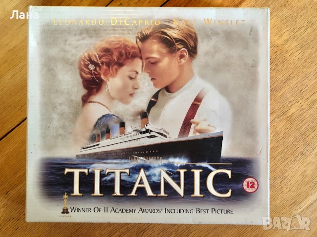 Колекционерско издание на филма „Титаник “ на VHS касета и други
