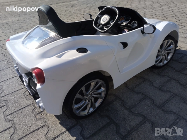 TESLA Акумулаторна кола LIBERTY бял, снимка 8 - Коли, камиони, мотори, писти - 53849474