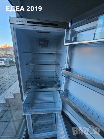 Хладилник с фризер Siemens, снимка 5 - Хладилници - 52738418