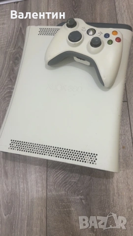 Xbox 360 в отлично състояние, снимка 2 - Xbox конзоли - 53944762