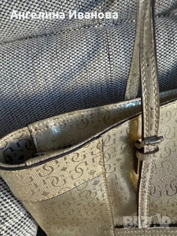 Дамска чанта Guess, снимка 4 - Чанти - 50355667