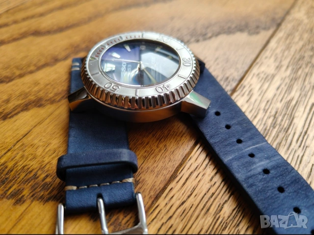 Перфектен Tissot Seastar 1000 automatic Swiss Eta 2824, снимка 5 - Мъжки - 53301888