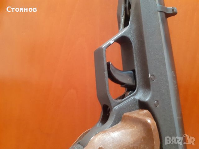 Въздушен пистолет Gamo, Cal. 4.5mm. Mod: Center, снимка 15 - Въздушно оръжие - 45387021