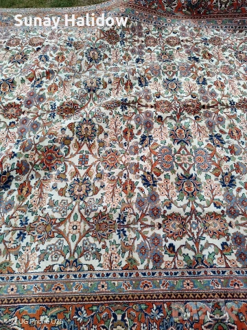 Ръчно тъкан килим