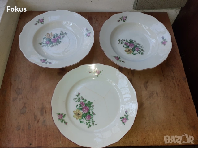 Български порцелан три големи чинии, снимка 5 - Антикварни и старинни предмети - 53268218