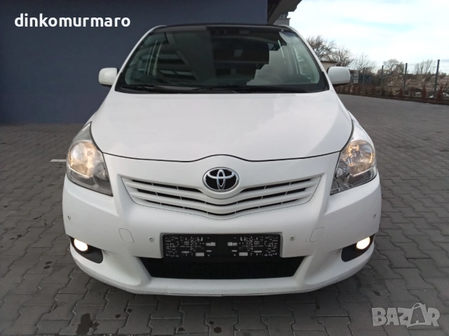 Toyota Verso 2.0D4D-126kc. Панорама, снимка 2 - Автомобили и джипове - 53047326