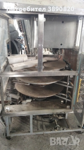 Продавам хлебопекарна/ машина за тортили