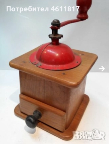 Стара ръчна дървена кафемелачка, снимка 2 - Антикварни и старинни предмети - 52316632