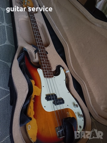 Твърд кейс за бас китара