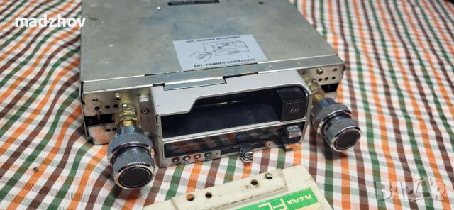 Ретро авто-касетофон от 70те години