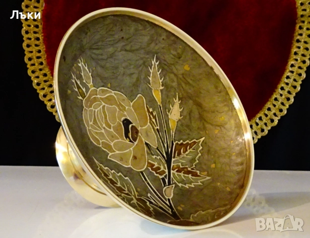 Бронзова фруктиера,купа с Роза,цветен клетъчен емайл. 