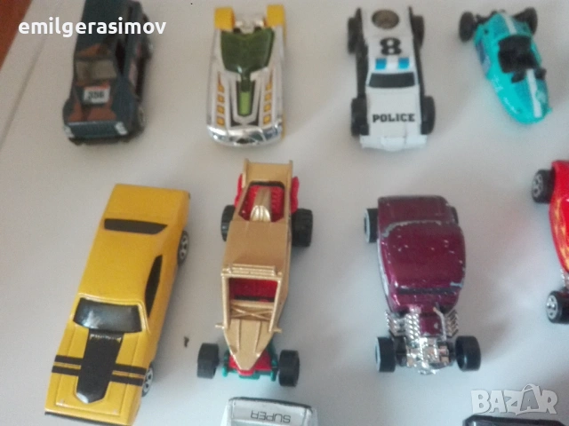 Влакче и метални колички два лота.., снимка 16 - Влакчета, самолети, хеликоптери - 34618076