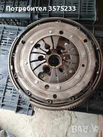 Плътен маховик и притескал LUK за Форд Галакси шаран алхамбра 90/110 кс, снимка 3 - Части - 50449947