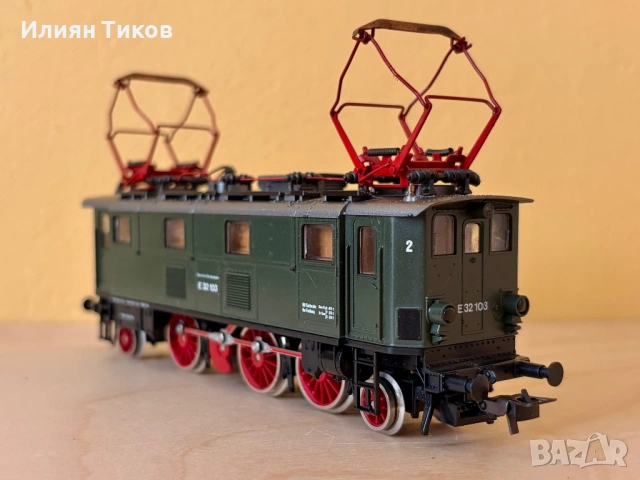 Електрически локомотив Roco E32 / BR132 H0 1:87 влак, вагон, влакче, снимка 4 - Влакчета, самолети, хеликоптери - 53777006